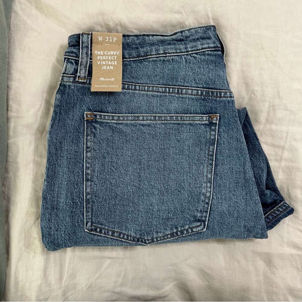 Curvy perfect vintage jean